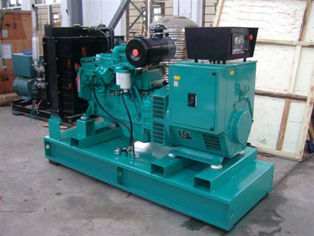 华南热作学院200kw康明斯柴油发电机组图片 华南热作学院200kw康明斯柴油发电机组图片